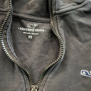 Vineyard vine 3/4 zip pullover. Adult XS. Perfect condition! Black